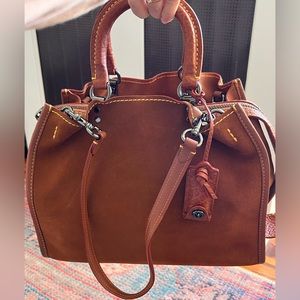 Coach Rogue 1941 - camel suede